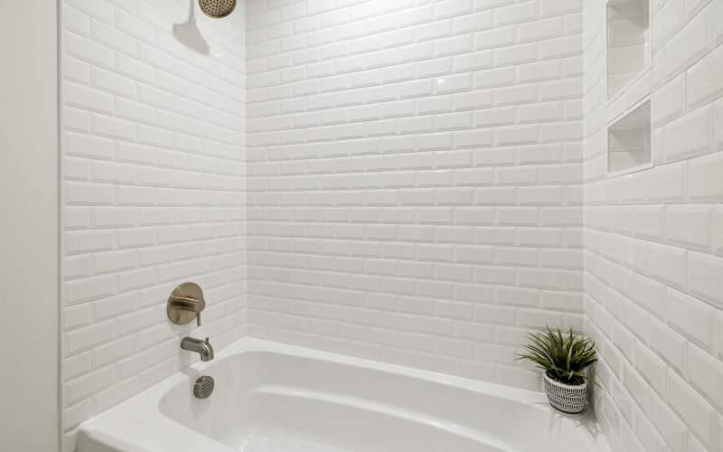 How to Caulk a Bathtub Like a Professional So It Never Cracks or Molds for Years