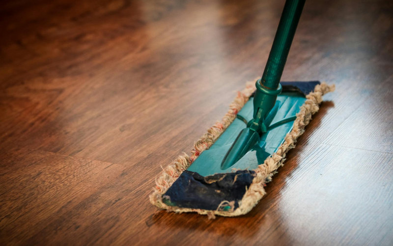 How to Polish Wood Floors
