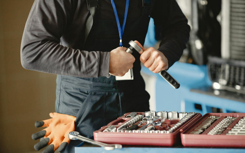 Why a Torque Wrench Belongs in Every Home Garage Even If You Never Work on Cars